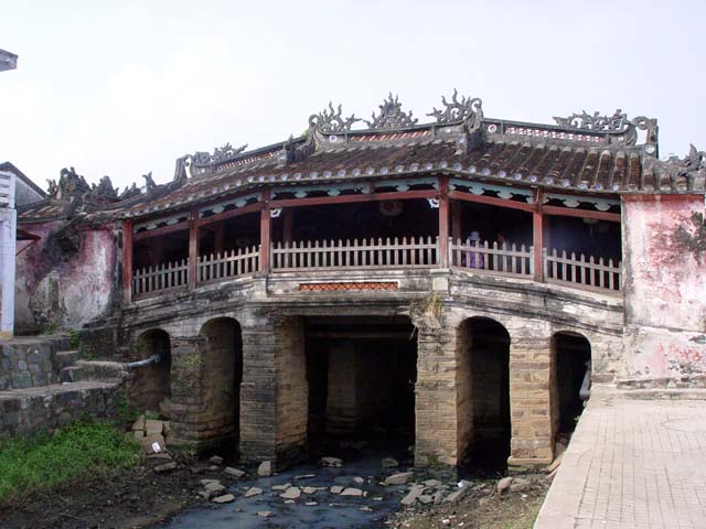 �z�C�A���̓��{��